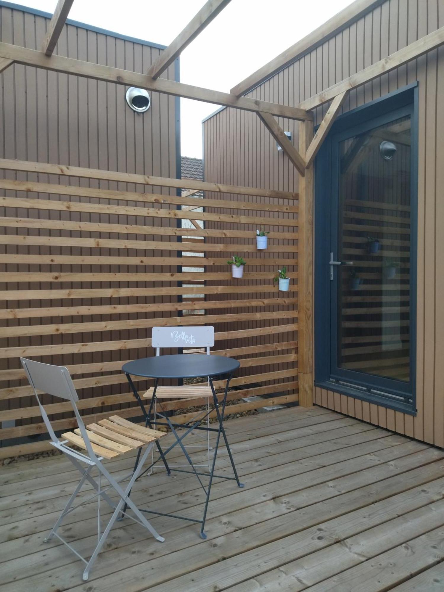 Au Coin Des Lilas - Studio 1 Le Mans Kültér fotó